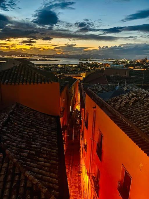 Castello Attic Sunset Terrace Leilighet Cagliari Eksteriør bilde